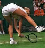 Теннисистка играется с писечкой